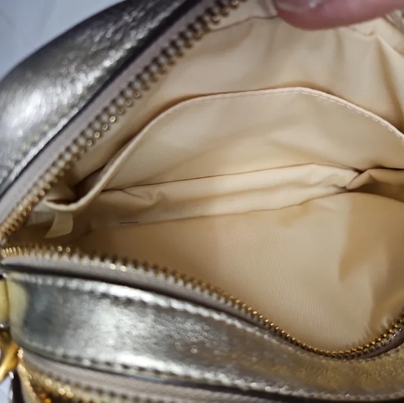 Tory Burch Perry Bombe Mini Metallic Leather Crossbody Bag - Picture 4 of 9